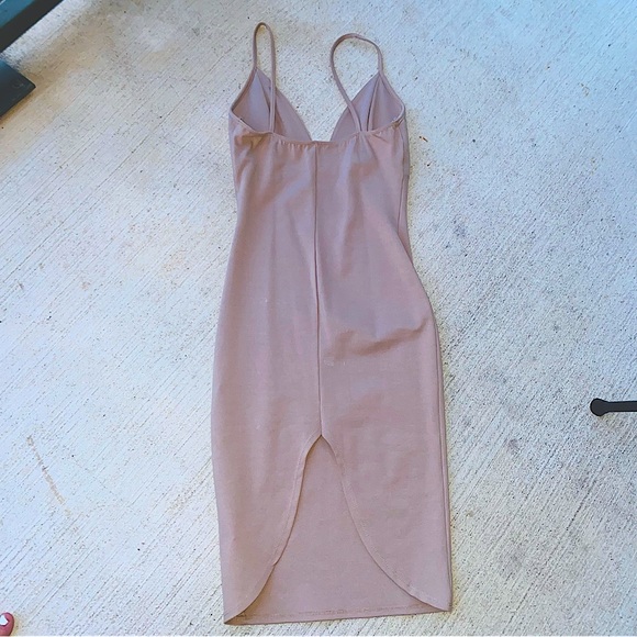 Women's V-Neck Sleeveless Cutout Slit Knee Length Bodycon Midi Dress - Picture 4 of 6